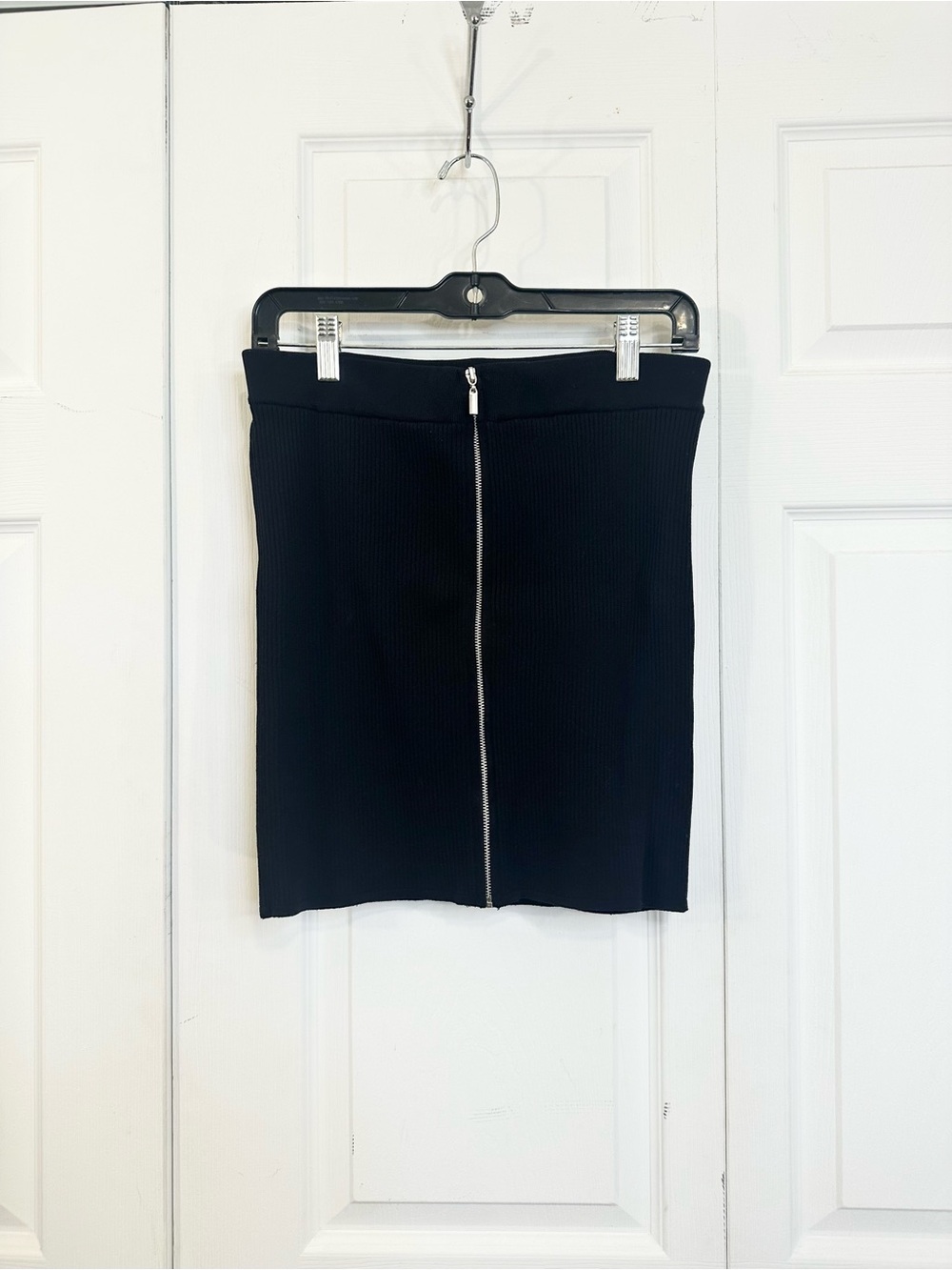 Bershka Black Ribbed Zip-Front Mini Skirt XL